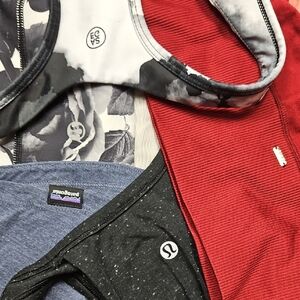 Not So Mystery Athletic Wear Tops Box Size M